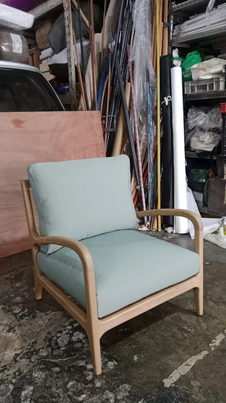 Fauteuil lounge en teck, coussins d'assise et de dos