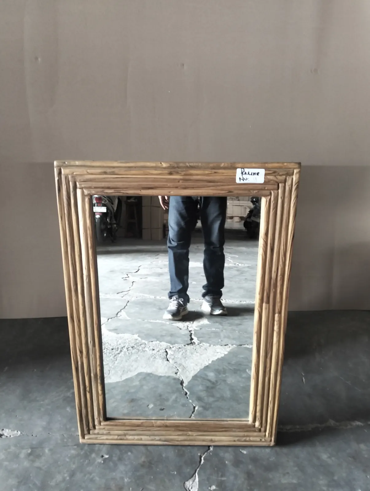 Miroir à cadre en bambou, format rectangulaire